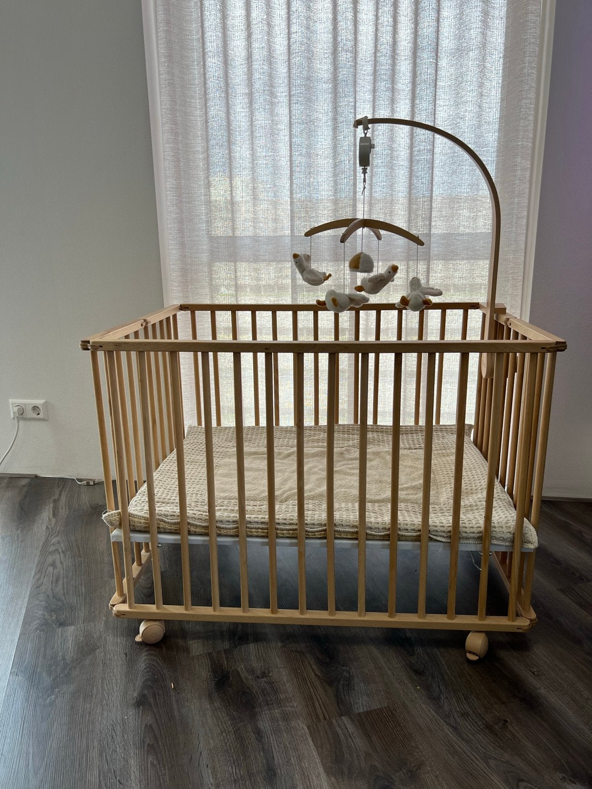 Petit Amélie Inklapbare Babybox «Tigre» 100x75 – Naturel, Kinderen en Baby's, Boxen, Gebruikt, Rechthoekig, In hoogte verstelbaar