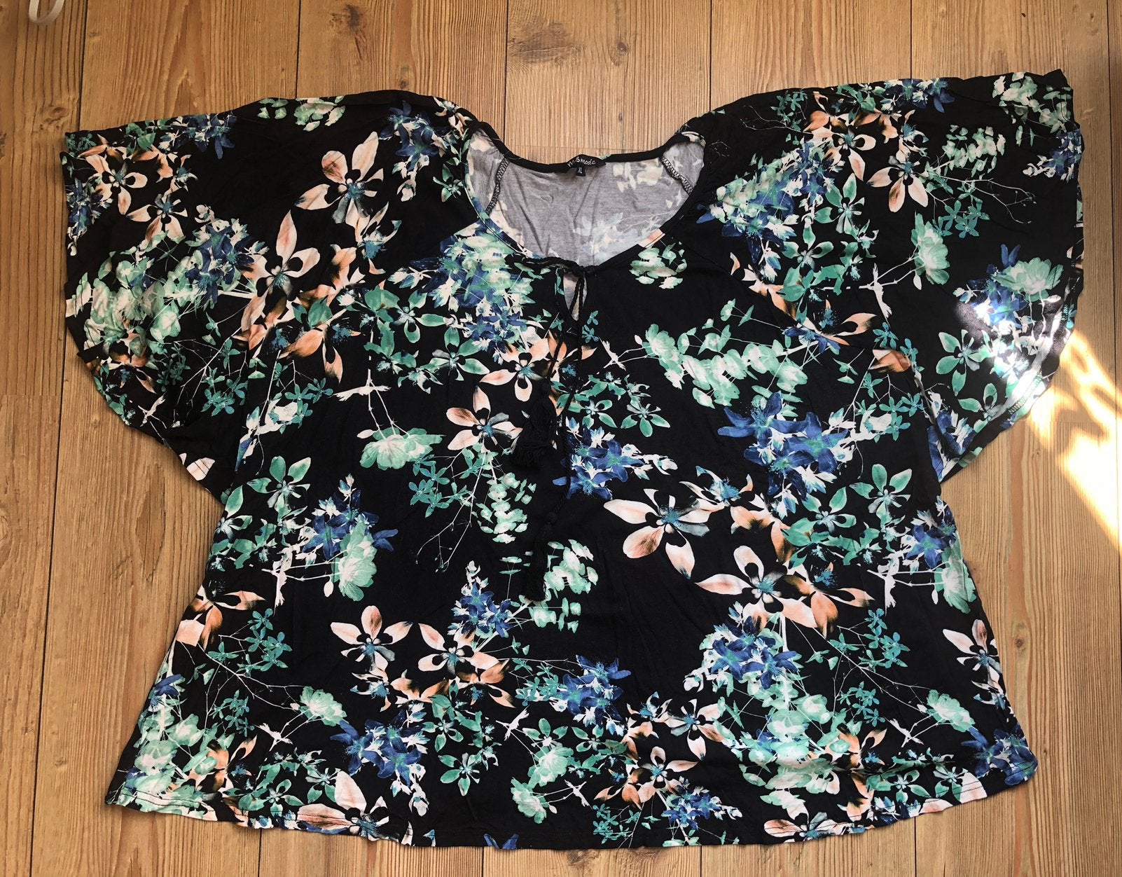 Gebloemd zwart tuniek Vlinder mouwen maat xl ms mode, Ophalen of Verzenden, Zo goed als nieuw, Maat 46/48 (XL) of groter, Meerkleurig
