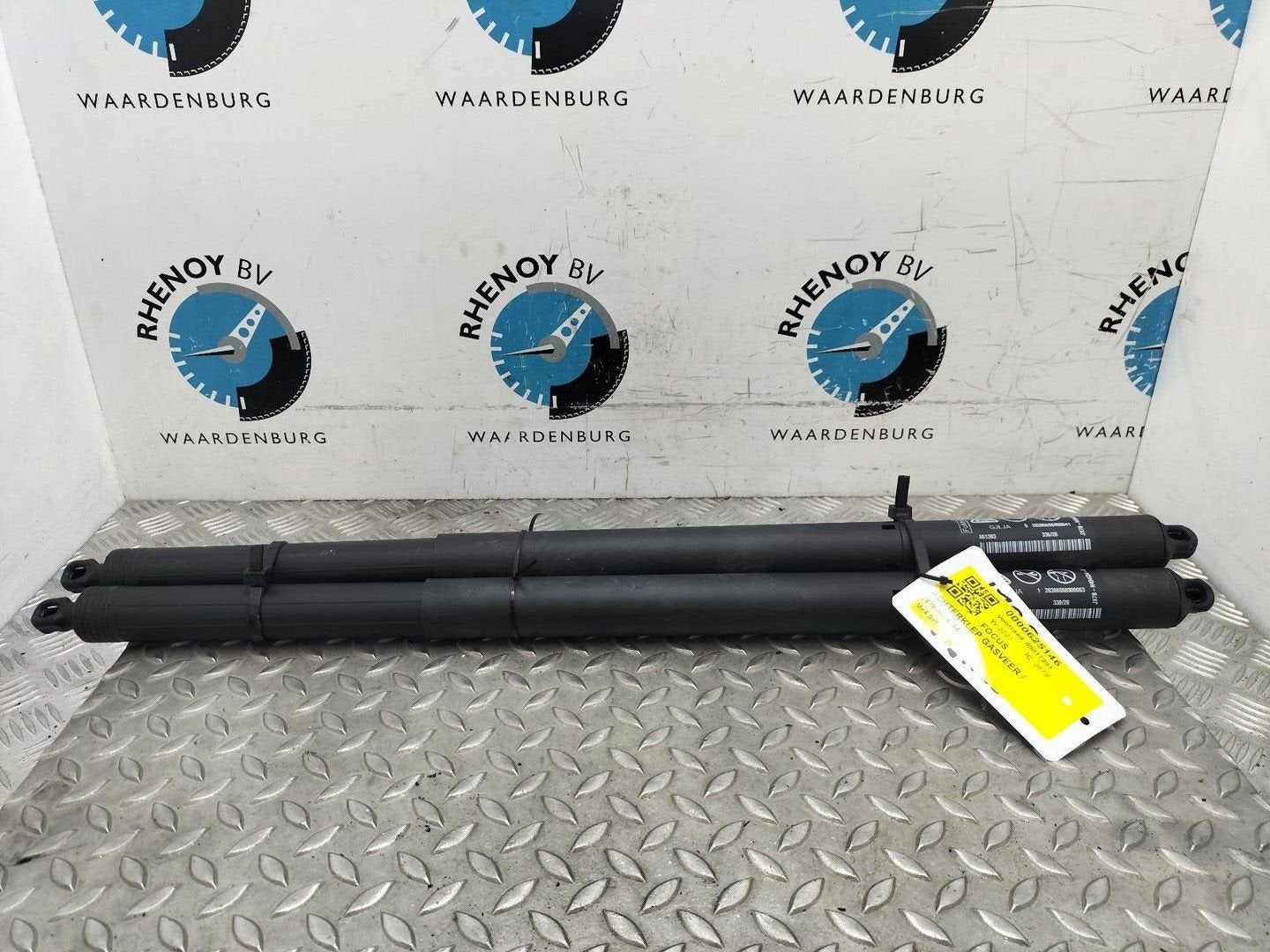 FORD FOCUS VIGNALE ACHTERKLEP GASVEER / ELEKTRISCHE SPINDEL, Ophalen of Verzenden, Gebruikt, Stiba lid
