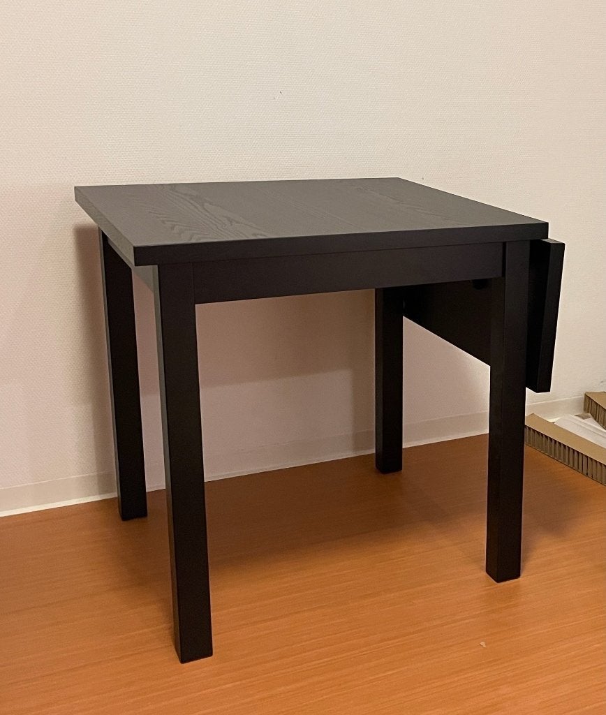 NORDVIKEN klaptafel ZWART 74/104x74 ALS NIEUW 2-4 PERSOONS, Huis en Inrichting, Tafels | Eettafels, Ophalen, 50 tot 100 cm, Zo goed als nieuw
