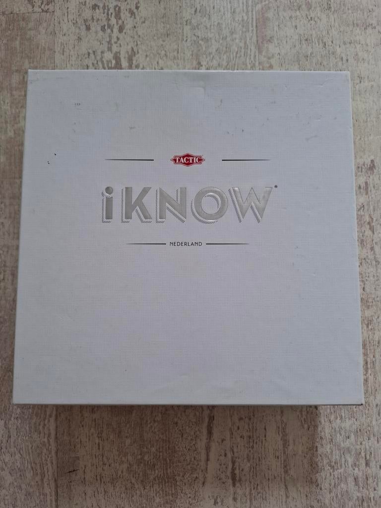 Leuk spel I KNOW IKNOW, Hobby en Vrije tijd, Gezelschapsspellen | Bordspellen, Vijf spelers of meer, Ophalen of Verzenden, Zo goed als nieuw