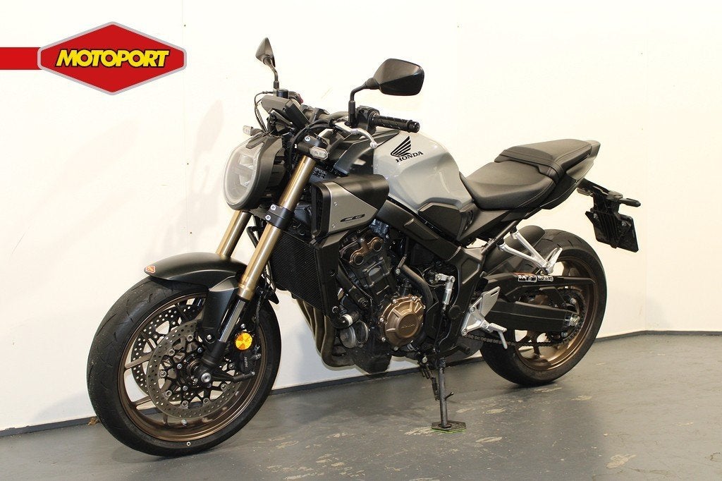 Honda CB 650 RC E-clutch (bj 2025), Bedrijf, Mc.benelux@honda-eu.com, Doornveld 180
B-1731  Zellik, BE, Naked bike