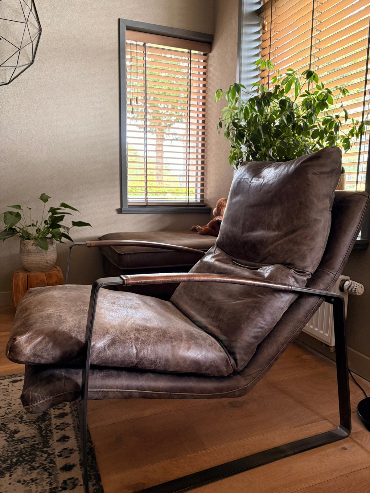 Leren fauteuil, Ophalen, Gebruikt, 75 tot 100 cm, 50 tot 75 cm