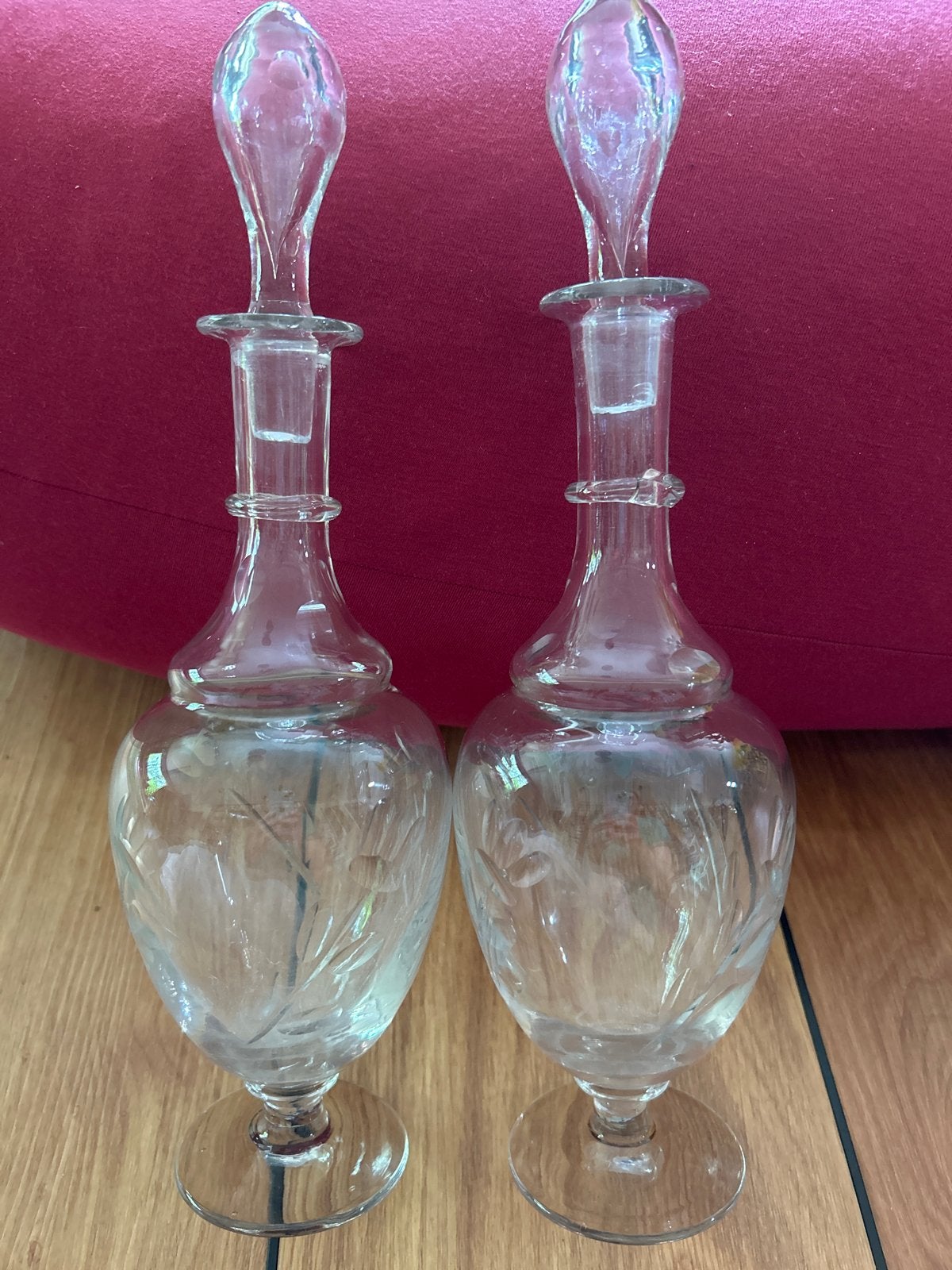 Set van 2 antieke glazen karaffen met gravure, Antiek en Kunst, Antiek | Glas en Kristal, Ophalen of Verzenden