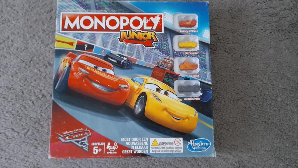 Monopoly Junior Cars Disney Pixar Bordspel, Hobby en Vrije tijd, Gezelschapsspellen | Bordspellen, Een of twee spelers, Ophalen