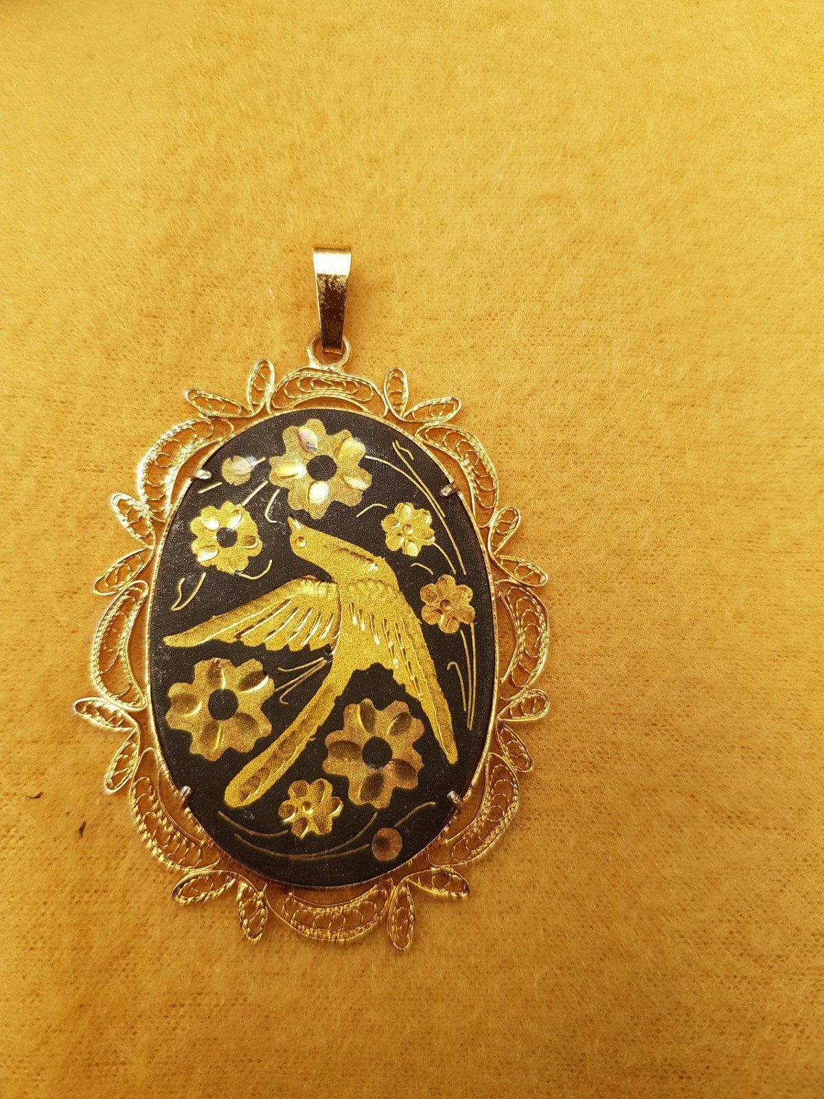 Vintage damascene hanger, Gebruikt, Ophalen of Verzenden, Goud, Goud