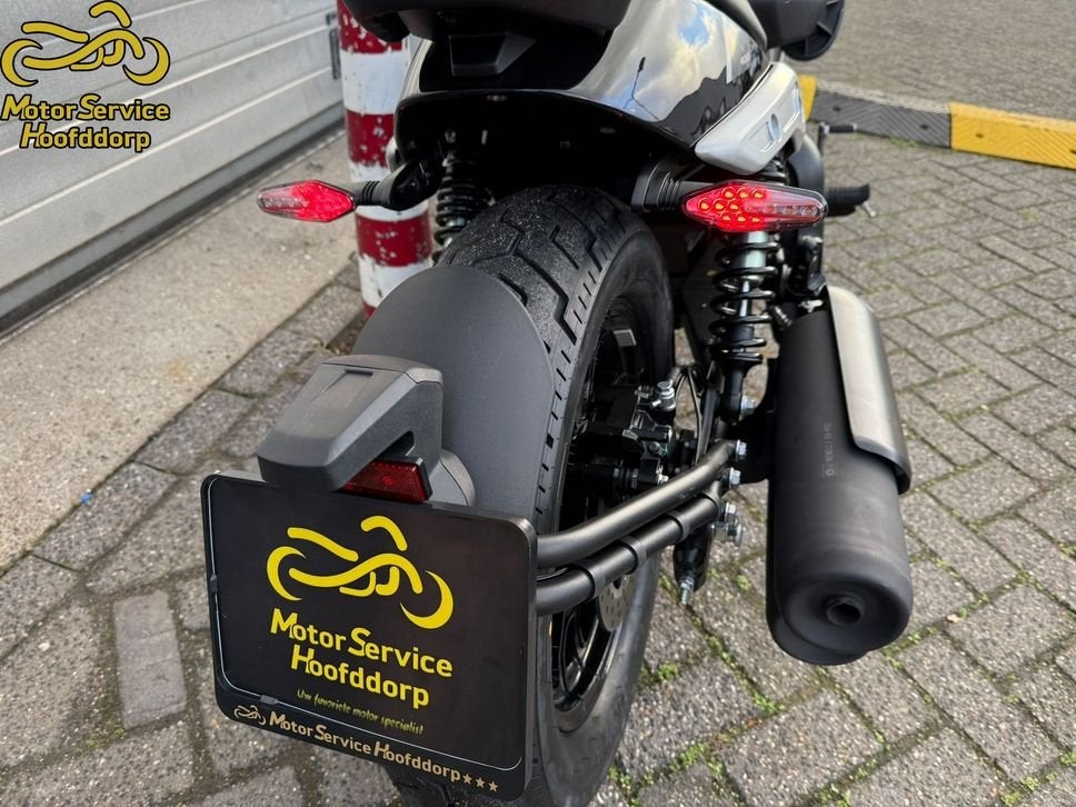 BENELLI LEONCINO BOBBER 400 (bj 2026), Motoren, 400 cc, 2 cilinders, Bedrijf, Onbekend