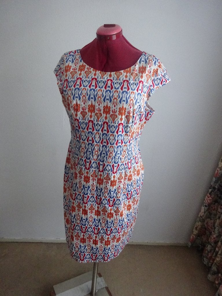 Manguun jurk mt 46, Overige kleuren, Verzenden, Maat 46/48 (XL) of groter, Zo goed als nieuw