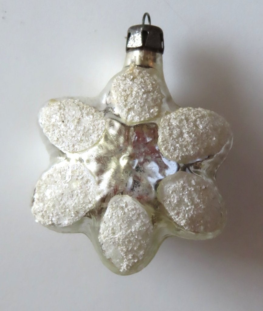 Kerstbal: Bloem zilver en wit (sneeuw ), Ophalen of Verzenden