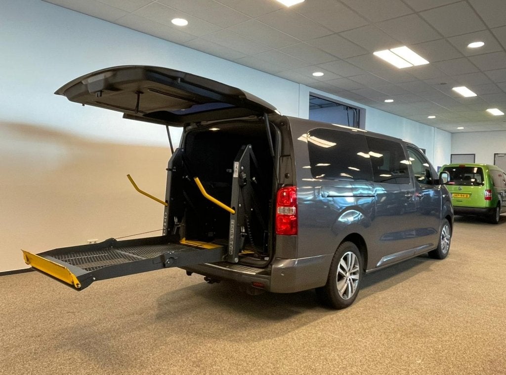 Peugeot Expert 2.0 HDI 90KW (bj 2017), Auto's, Peugeot, Stof, Gebruikt, 4 stoelen, 122 pk