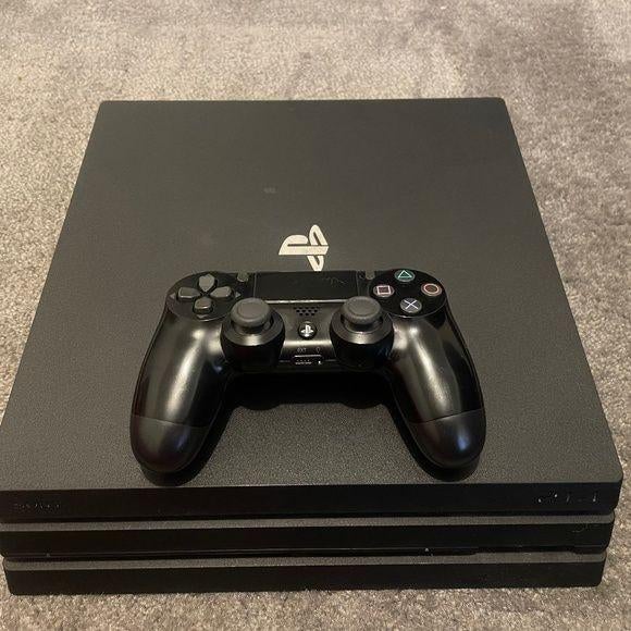 Playstation 4 pro 1tb great condition, Spelcomputers en Games, Spelcomputers | Sony PlayStation 4, Ophalen of Verzenden, Zo goed als nieuw