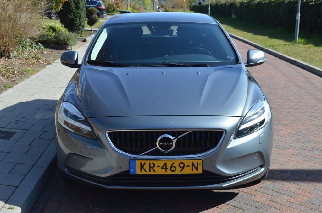 Volvo V40 2.0 D2 Kinetic Org NL/NAP/dealer onderh/camera, Voorwielaandrijving, Stof, Gebruikt, 4 cilinders