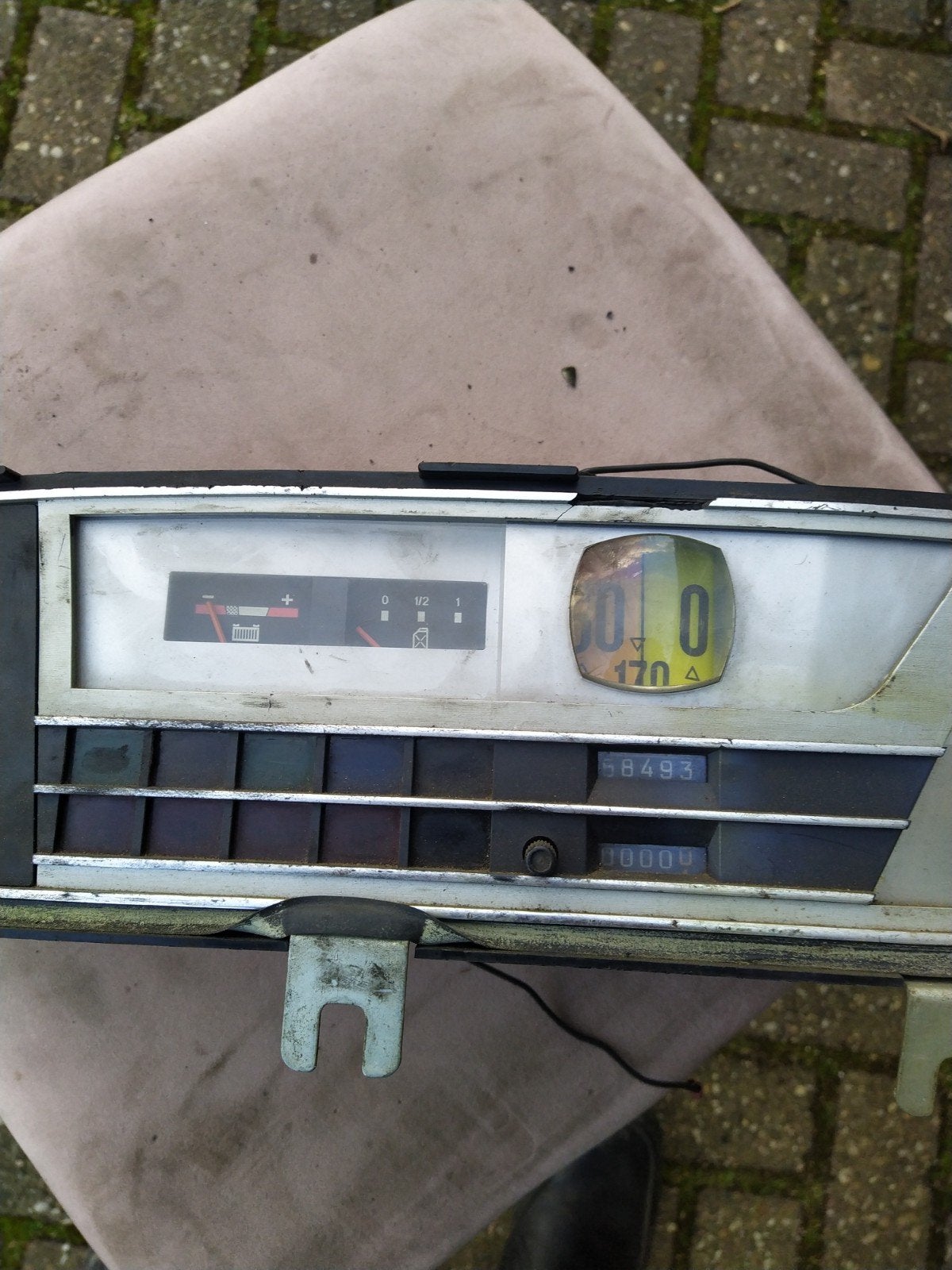I.V.M garage opruiming diverse Oldtimer Dashboard, Ophalen, Oldtimer onderdelen