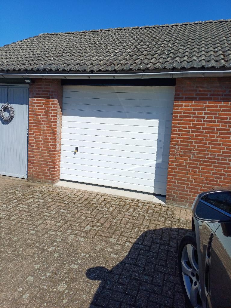 Garagebox te huur 21m2  Thorn, Auto diversen, Autostallingen en Garages