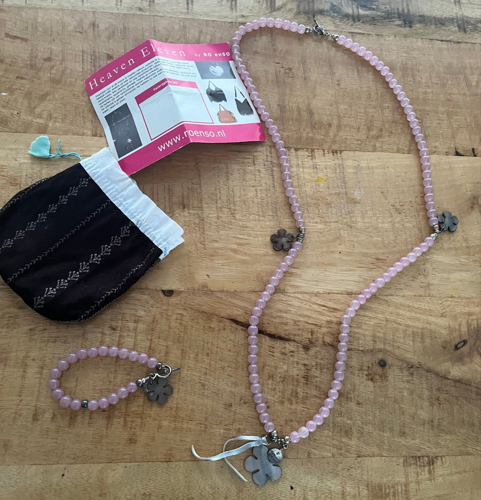 Heaven Eleven Ro Enso Roze Kralen Ketting & Armband Set, Ophalen of Verzenden, Zo goed als nieuw, Roze, Overige materialen