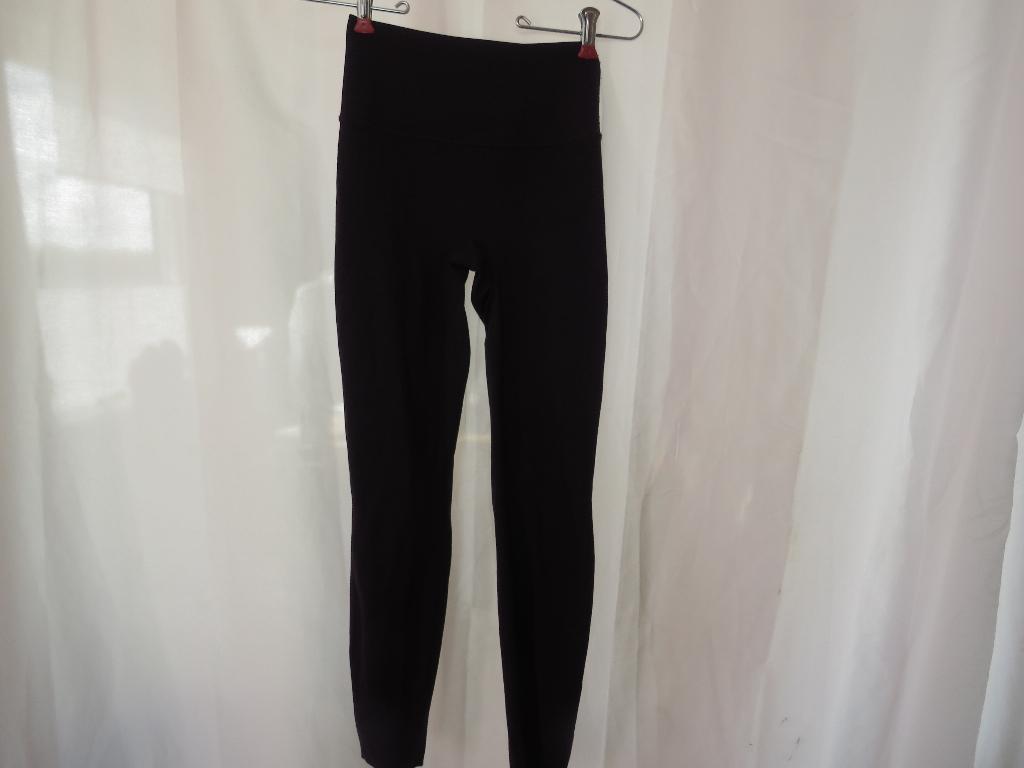 zwarte sport legging shapemove mt xs van H&M, Kleding | Dames, Sportkleding, H&M, Zwart, Ophalen of Verzenden, Hardlopen of Fietsen