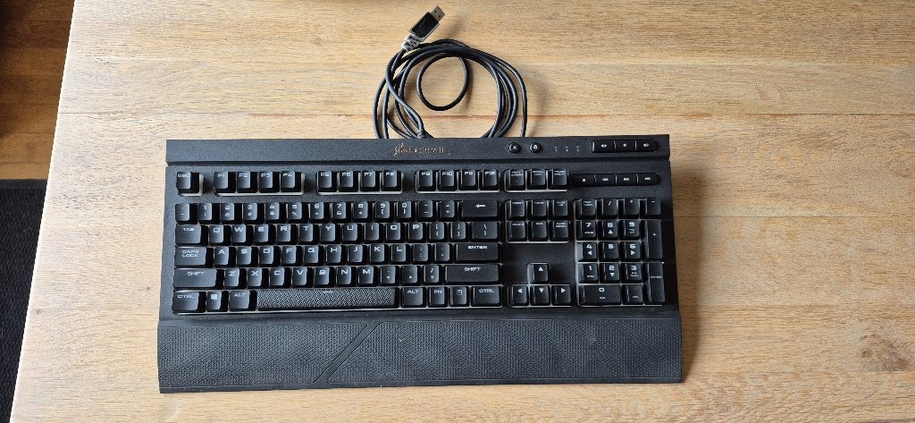 Corsair Mechanical Gaming K68 RGB Keyboard, Computers en Software, Toetsenborden, Gebruikt, Verlichte toetsen, Ophalen of Verzenden