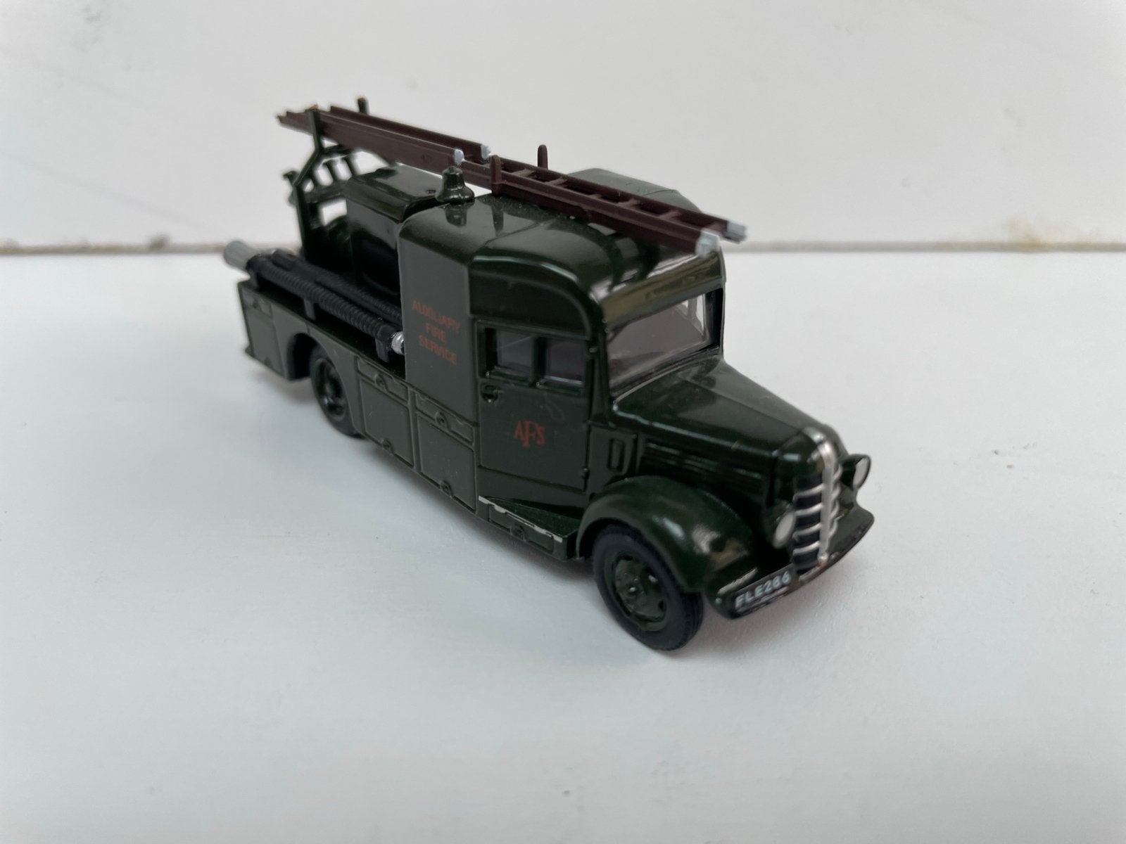 Vintage model brandweerwagen - Auxiliary Fire Service, Overige merken, Gebruikt, 1:50 of kleiner, Ophalen of Verzenden