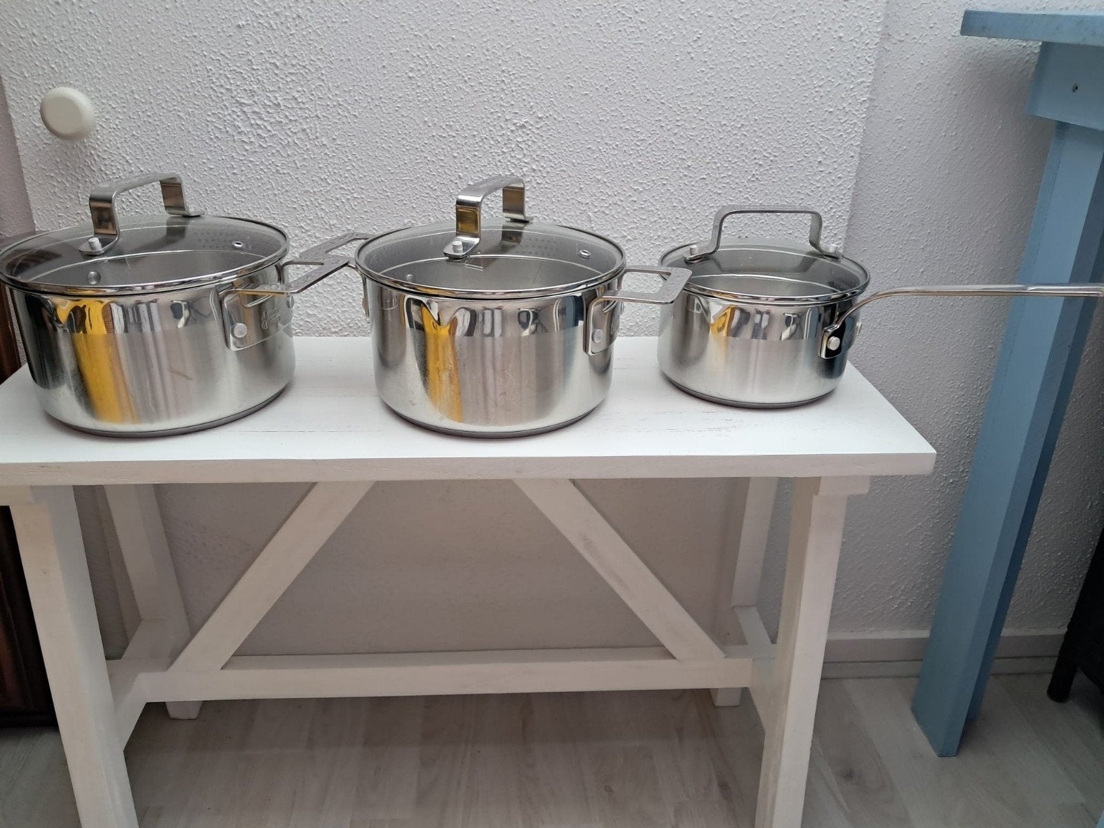 Jamie Oliver pannen 3 stuks, Huis en Inrichting, Keuken | Potten en Pannen, Ophalen of Verzenden, Zo goed als nieuw, Rvs, Pannenset