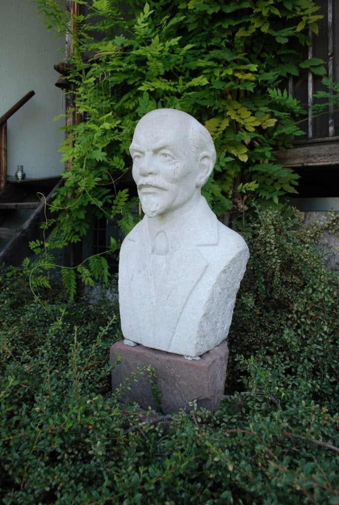 ​Zeer grote Lenin Buste 150 kilo! Uit 1 stuk Graniet gehakt, Ophalen
