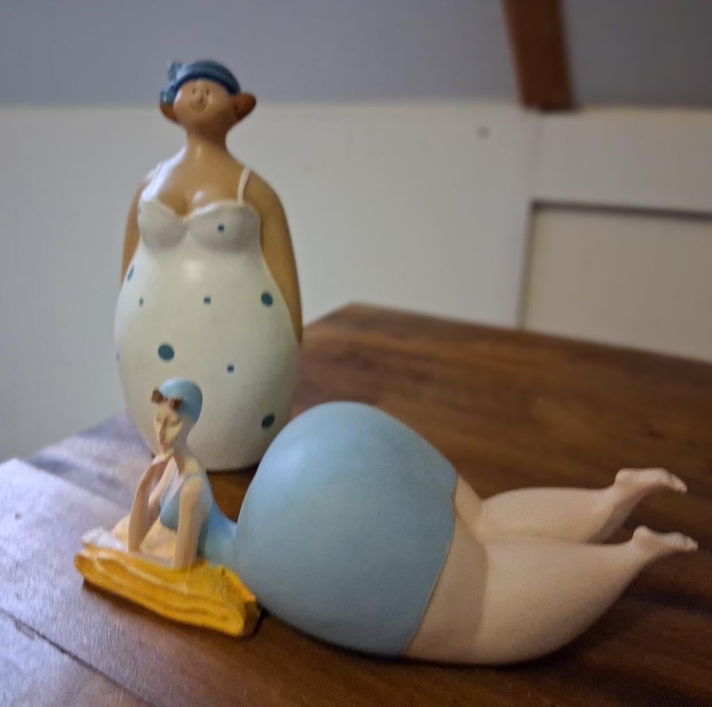 Dikke dame beeldjes, Ophalen, Zo goed als nieuw, Mens