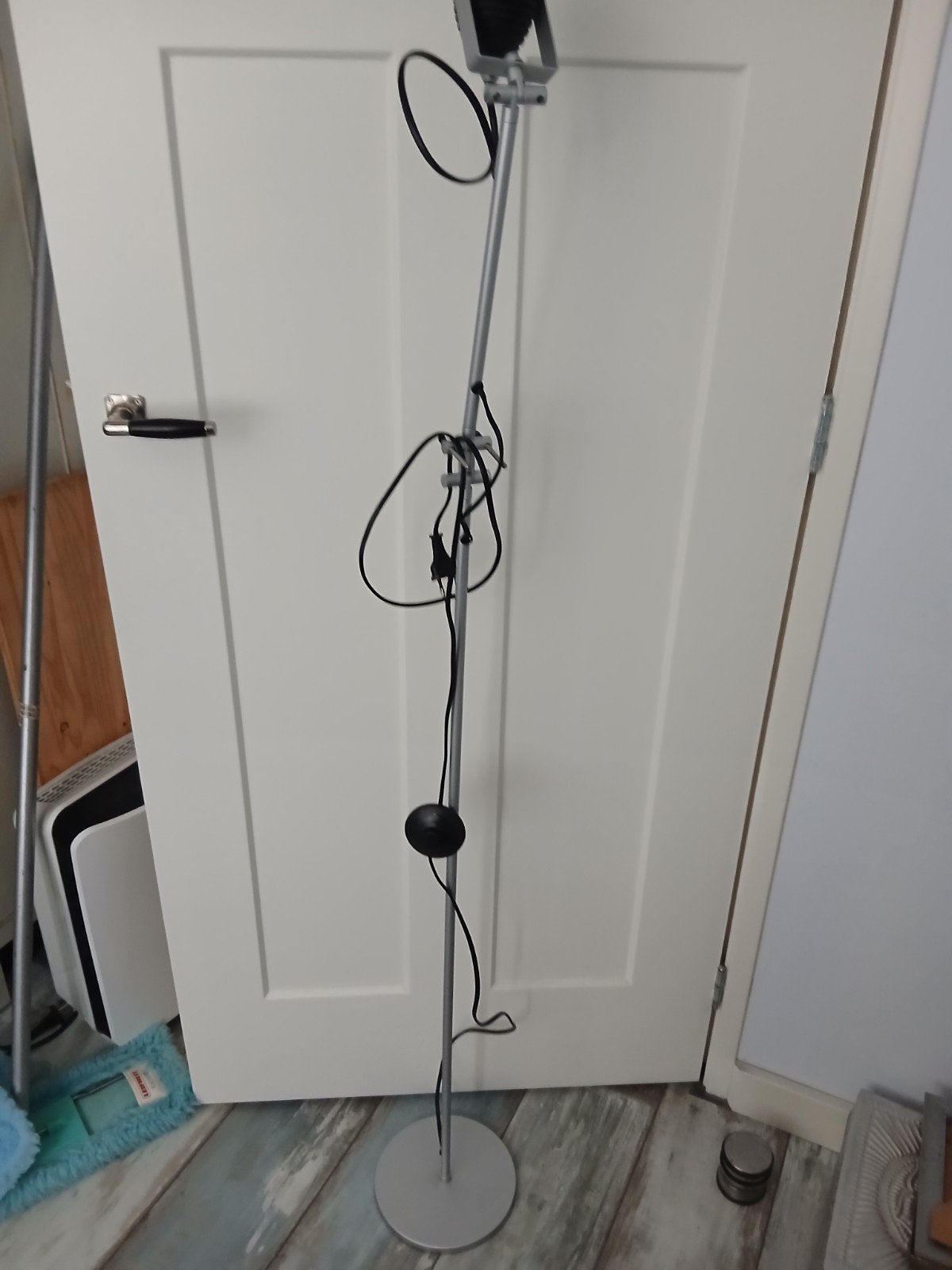 Hallogeen staande lamp zilver/zwart, zgan, 150cm, Huis en Inrichting, Ophalen, GU10, Zo goed als nieuw, Metaal