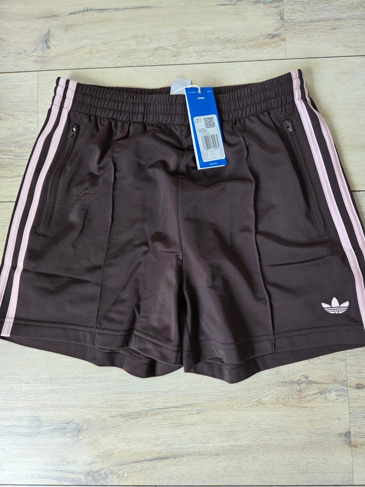 Adidas  korte broek  maat S  Firebird shorts, Adidas, Ophalen, Nieuw