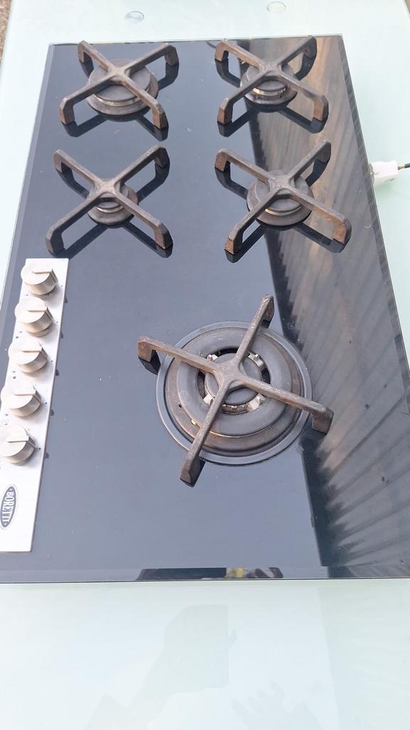 Gasfornuis met 5 kookzones - Zwart glas, Witgoed en Apparatuur, Fornuizen, Gebruikt, 60 cm of meer, Ophalen of Verzenden, Gas