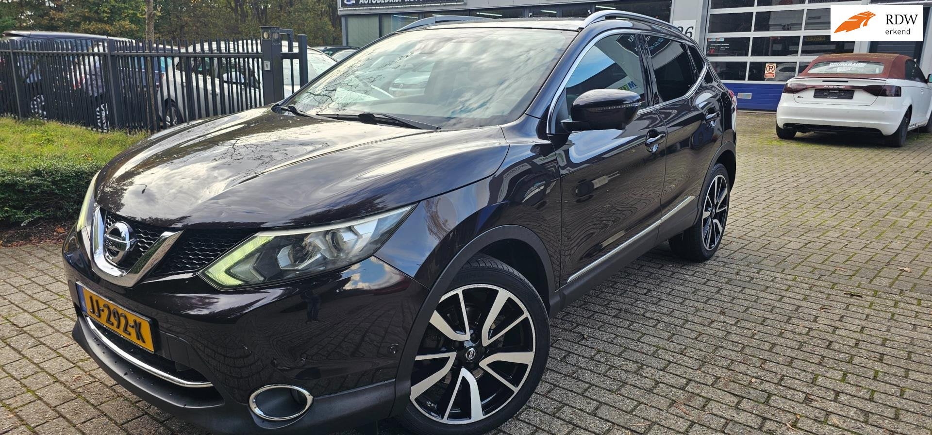 Nissan Qashqai 1.2 Tekna, Voorwielaandrijving, Euro 5, Gebruikt, Zwart