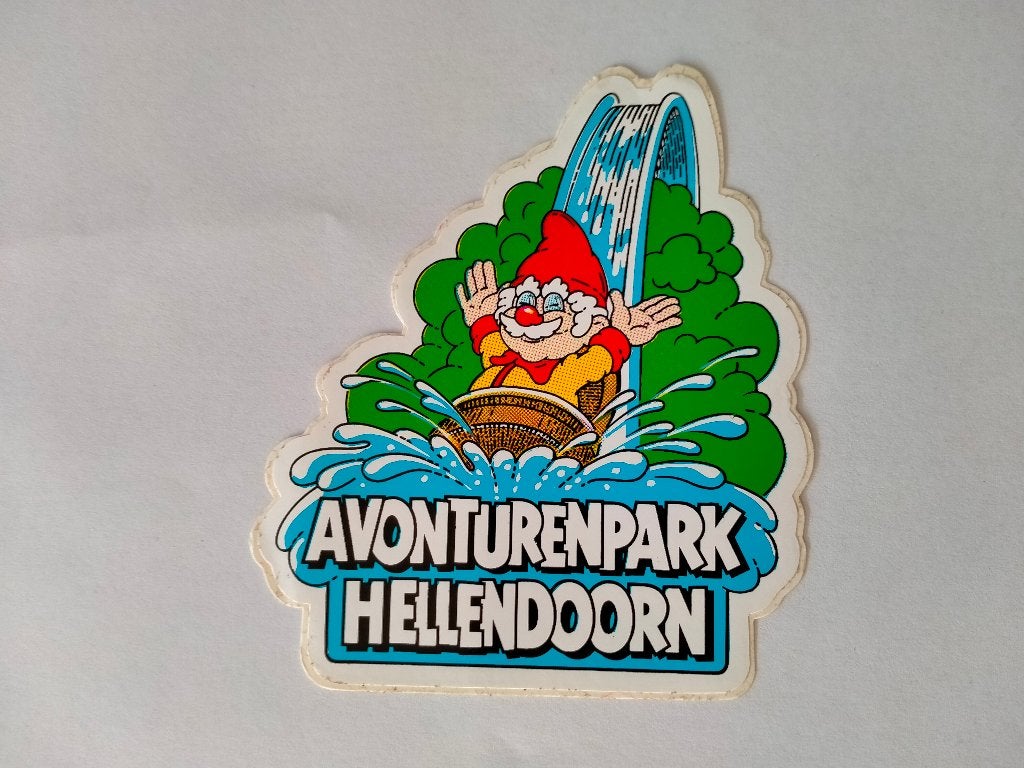 Avonturenpark Hellendoorn pretpark vintage logo sticker 7, Ophalen of Verzenden, Gebruikt, Overige typen