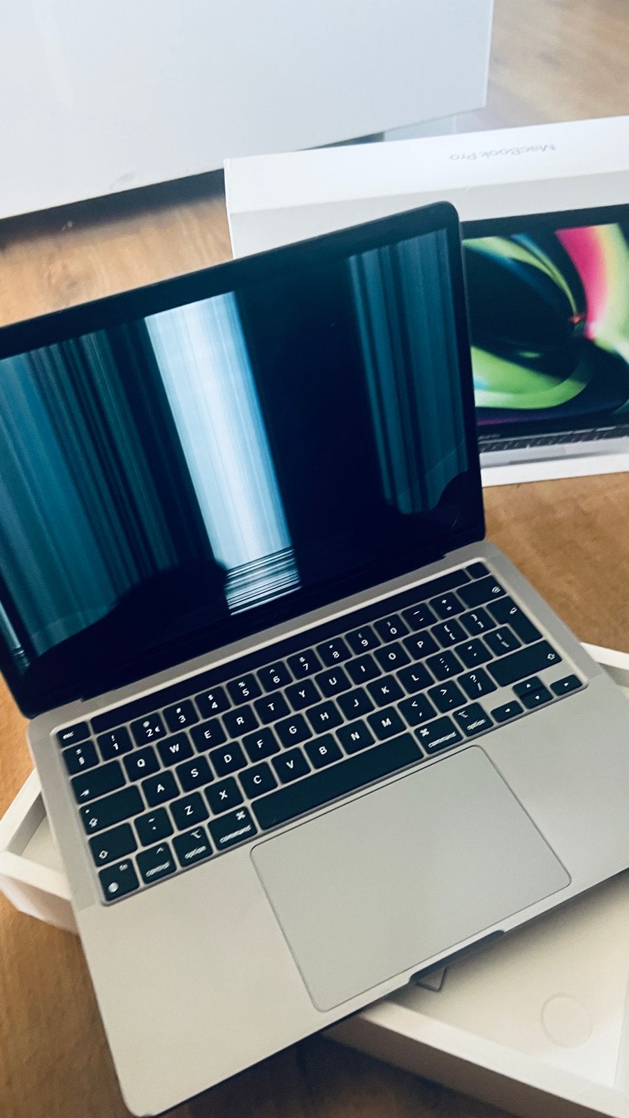 MacBook Pro 13-inch A2338 (2021) met defect scherm, Computers en Software, Apple Macbooks, 256 GB, 8 GB, 13 inch, Niet werkend