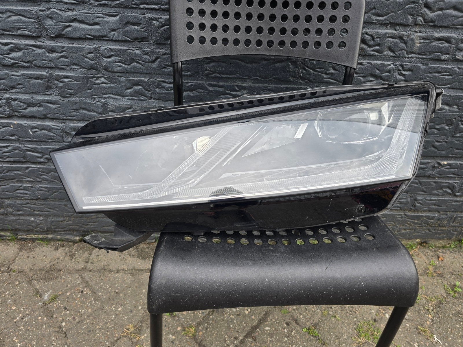 Koplamp Led links Skoda Octavia 4 5E3 bj 2020-2024, Gebruikt, Brno, Ophalen of Verzenden, Skoda