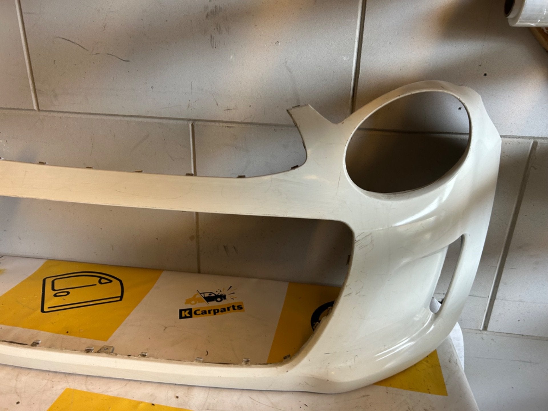 Citroen c1 voorbumper 2014-Heden origineel 52119-OH160, Auto-onderdelen, Gebruikt, Citroën, Ophalen of Verzenden, Bumper