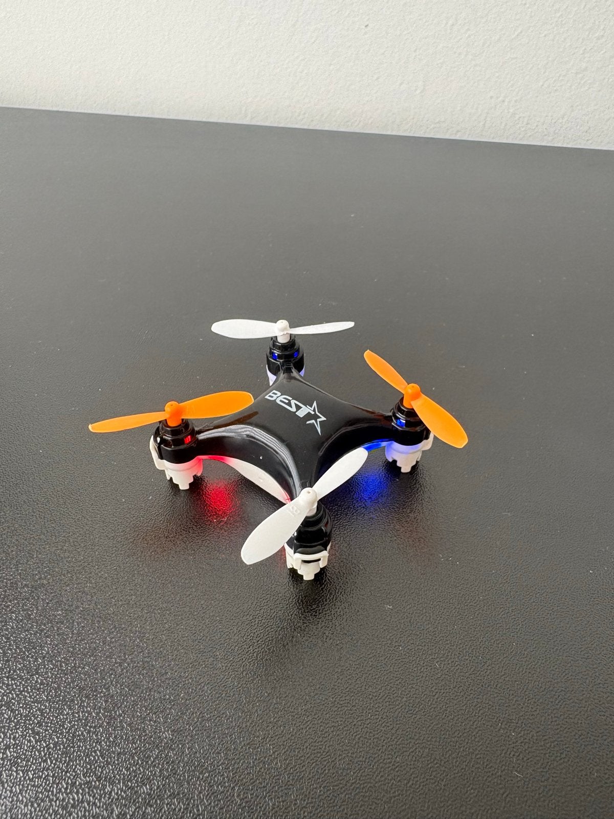 Mini Drone - Super Klein en Leuk- Nieuw in Doos, Verlichting, Overige merken, Nieuw, Minder dan 100 meter