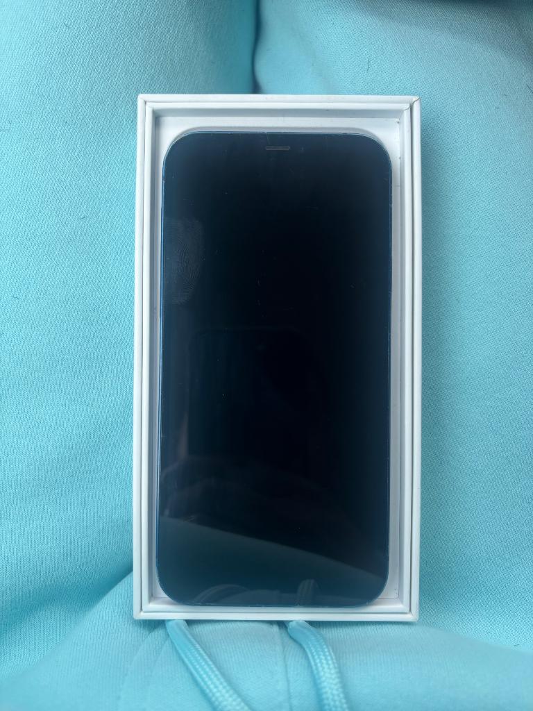 Iphone 12 met kabel, Gebruikt, 75 %, Blauw, Ophalen of Verzenden