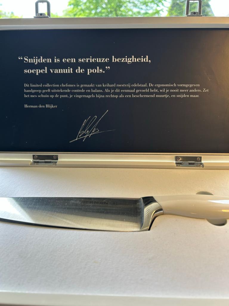 Herman den Blijker kookboeken + gelimiteerd chefsmes, Ophalen of Verzenden, Nieuw, Nederland en België, Hoofdgerechten