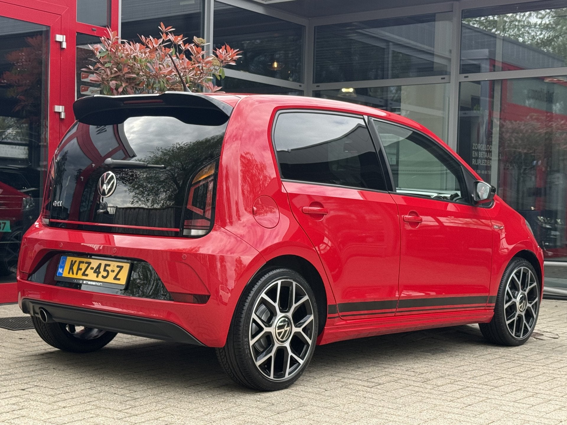 Volkswagen up! 1.0 TSI GTI *!* NAVI/ BEATS AUDIO/ 17 INCH/ P, Voorwielaandrijving, 4 stoelen, 116 pk, Bedrijf