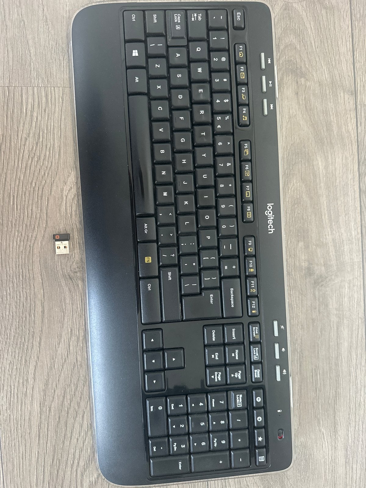 Logitech K520 Draadloos Toetsenbord Qwerty, Computers en Software, Gebruikt, Draadloze ontvanger, Ophalen of Verzenden, Draadloos