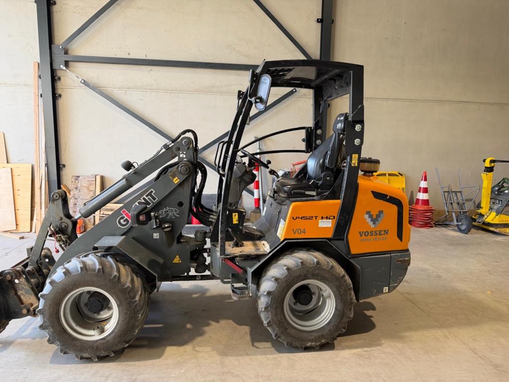 Giant V452T HD | 2017 | 2595 uur | palletvorken + bak, Ophalen