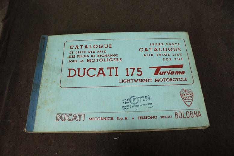 Ducati 175 Turismo motorcycle parts catalogue 175T, Ophalen of Verzenden, Ducati
