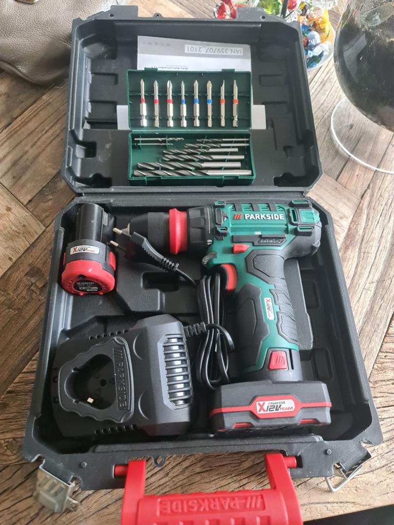Parkside Accuboormachine 12V + lader en batterij  laatste, Doe-het-zelf en Verbouw, Variabele snelheid, Verzenden, Nieuw, Boor- en Schroefmachine