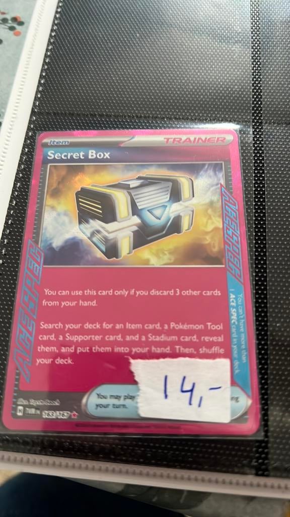 Pokemon kaart secret box, Ophalen of Verzenden, Zo goed als nieuw