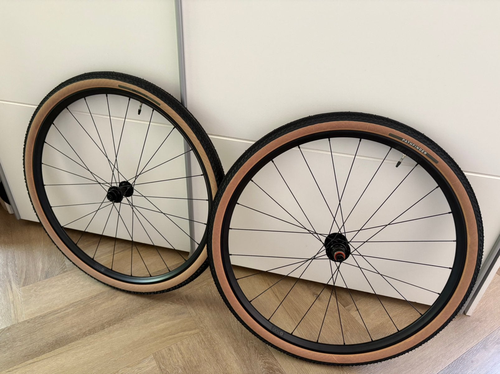 DT Swiss G500 gravel set met Specialized Pathfinder banden, Wiel, Nieuw, Ophalen of Verzenden, Gravelbike