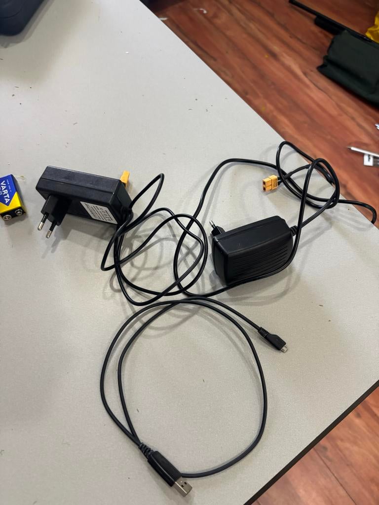 Voerboot met dieptemeter, 2 accu's en laders, Ophalen, Gebruikt, Overige typen