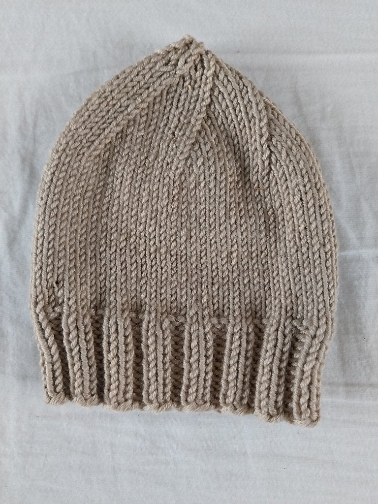 Leuke beige muts 0-12 maanden, Kinderen en Baby's, Babykleding | Mutsen, Sjaals en Wanten, Ophalen of Verzenden, Gebruikt, Jongetje of Meisje