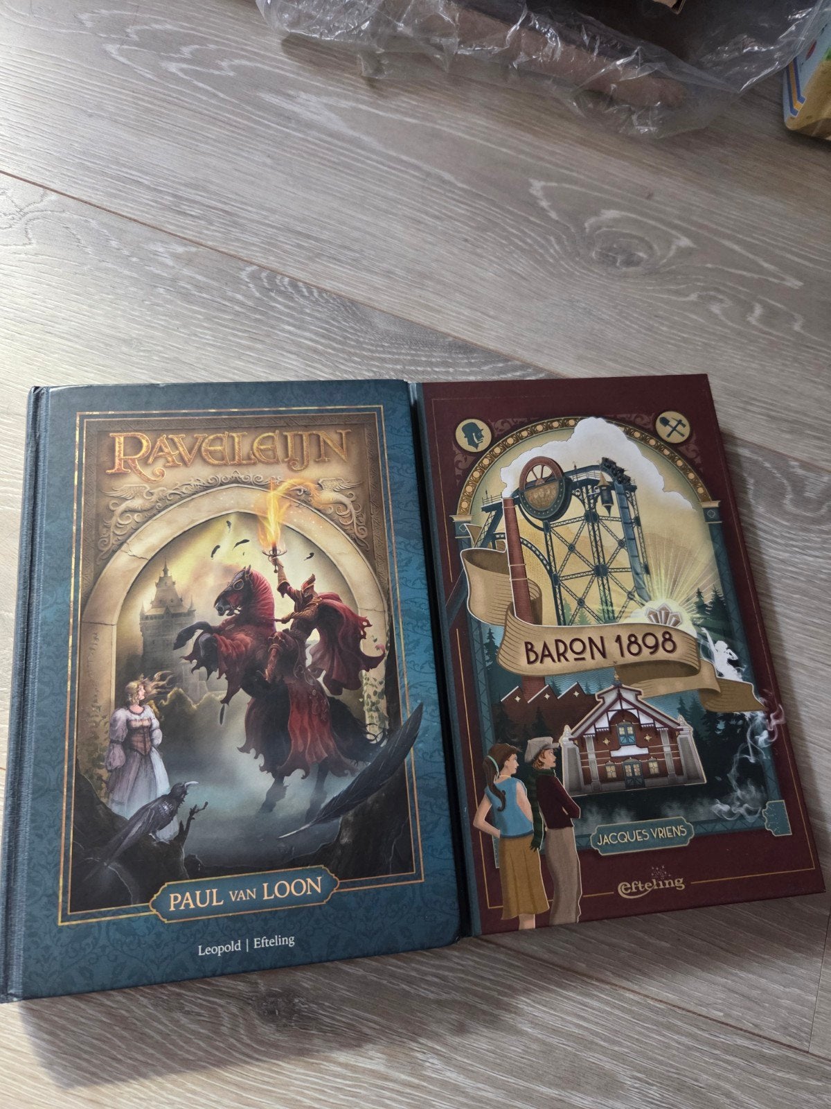 Efteling boeken hardcover - Raveleijn + Baron 1898, Ophalen of Verzenden, Zo goed als nieuw