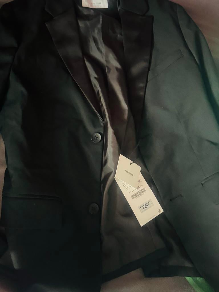 Zara Zwart jongens colbert- Nieuw met label, Kleding | Heren, Kostuums en Colberts, Ophalen of Verzenden, Nieuw, Overige maten