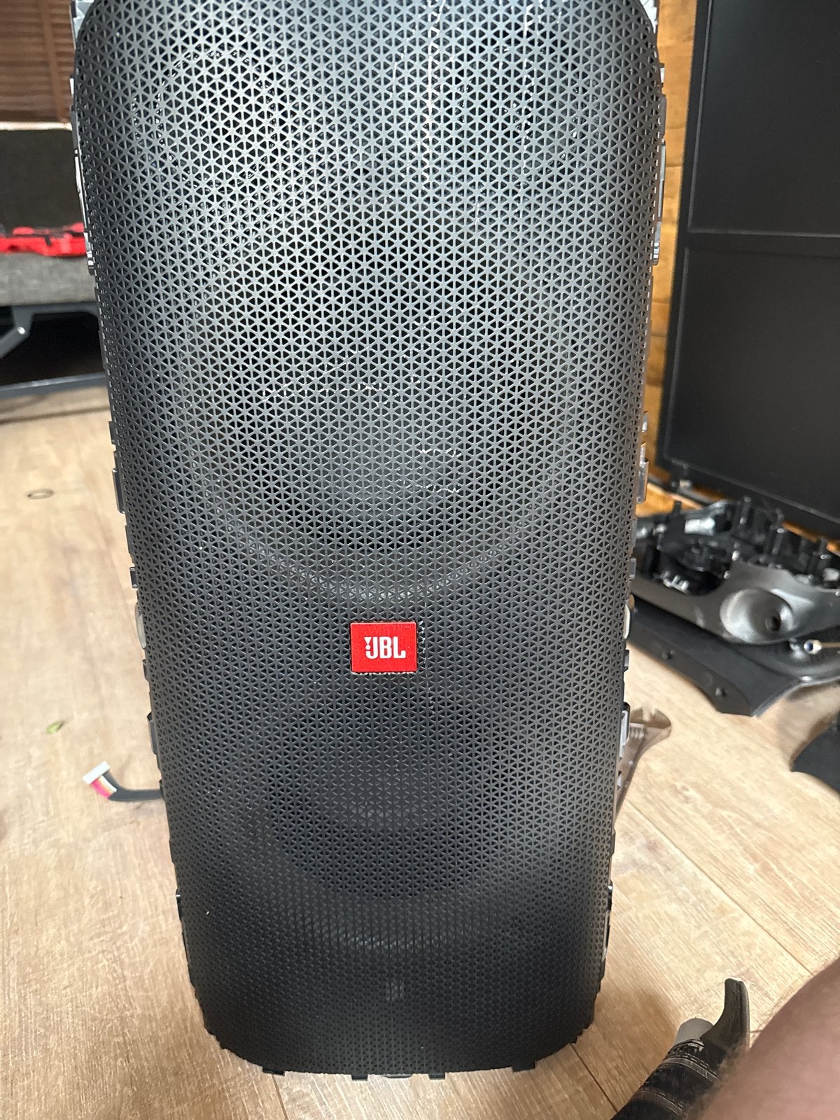JBL Partybox 310 - Defect moederbord, voor onderdelen, JBL, Party speaker, Ophalen of Verzenden, Niet werkend