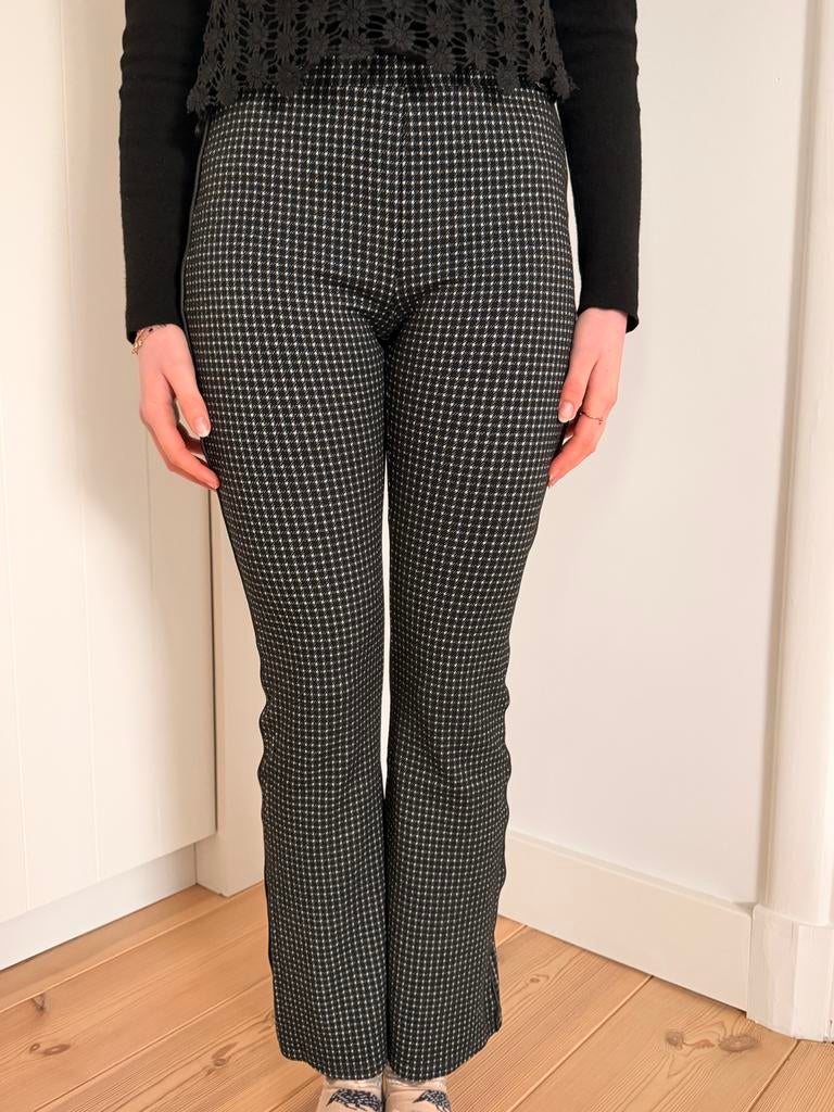 Zwarte broek met pied-de-poule patroon. We. 158-164, Ophalen of Verzenden, Zo goed als nieuw, Meisje, Broek