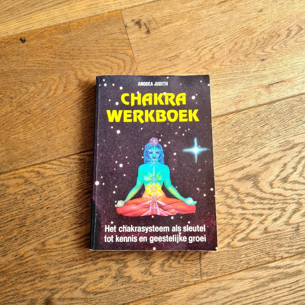 Chakra Werkboek van Anodea Judith, Gelezen, Meditatie of Yoga, Ophalen of Verzenden, Instructieboek